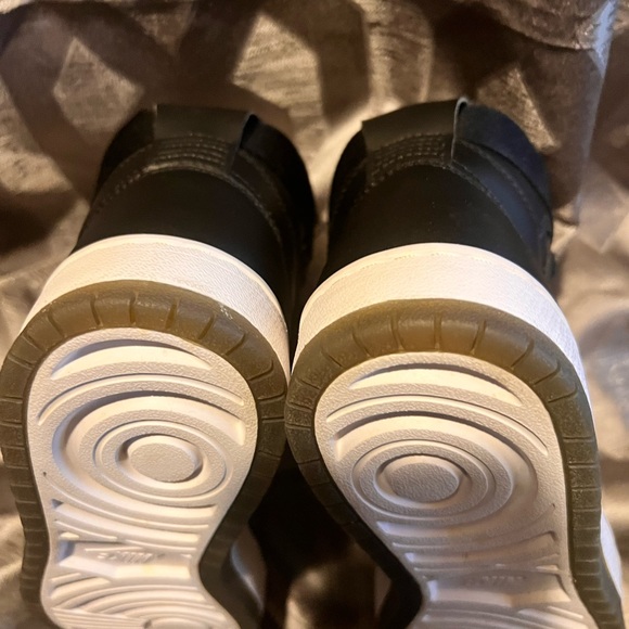 Nike🖤Air Jordan 1 Nova XX 'Black' - AV4052-001, WMNS Size 8.5, EUC - Picture 7 of 10